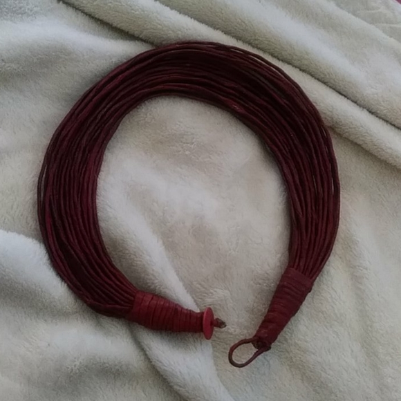 Necklaces - Picture 4 of 7